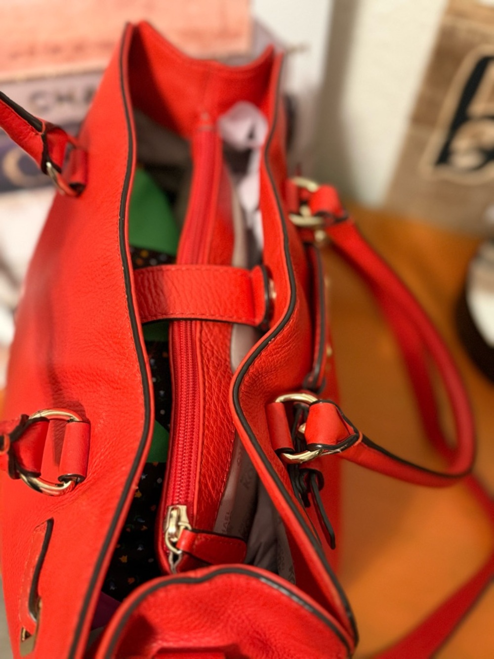Michael Kors Hamilton East West Satchel VGUC - Picture 8 of 14